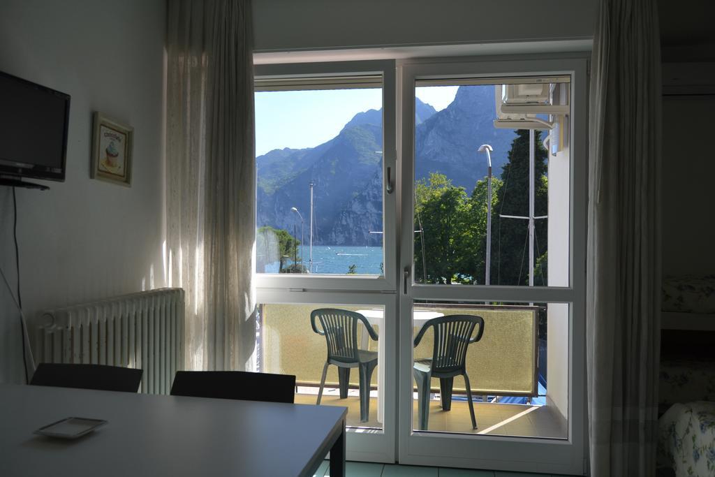 Residence Ambra Riva del Garda Exteriör bild