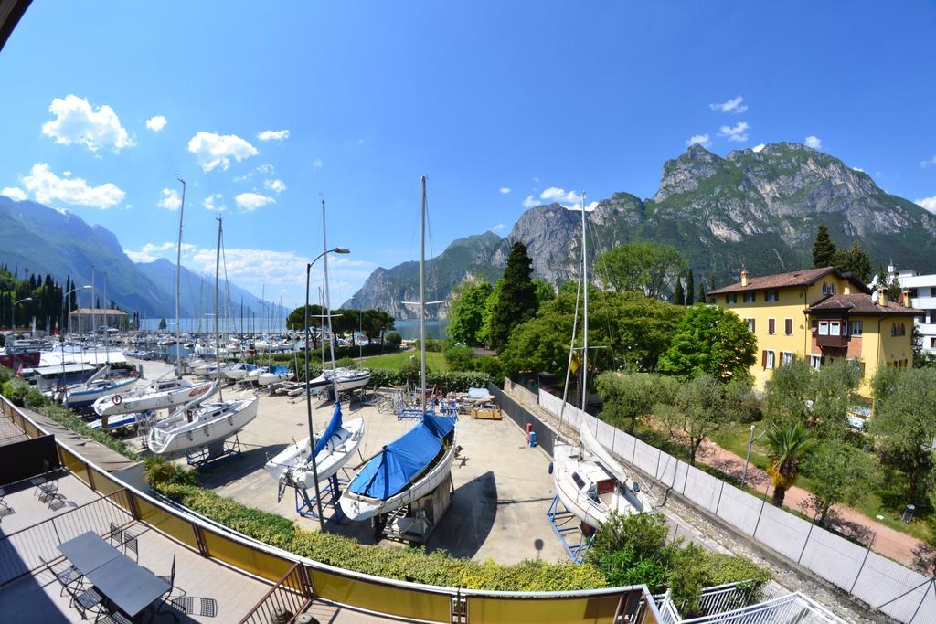 Residence Ambra Riva del Garda Exteriör bild