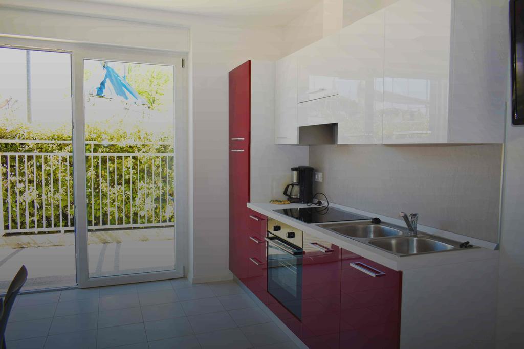 Residence Ambra Riva del Garda Exteriör bild